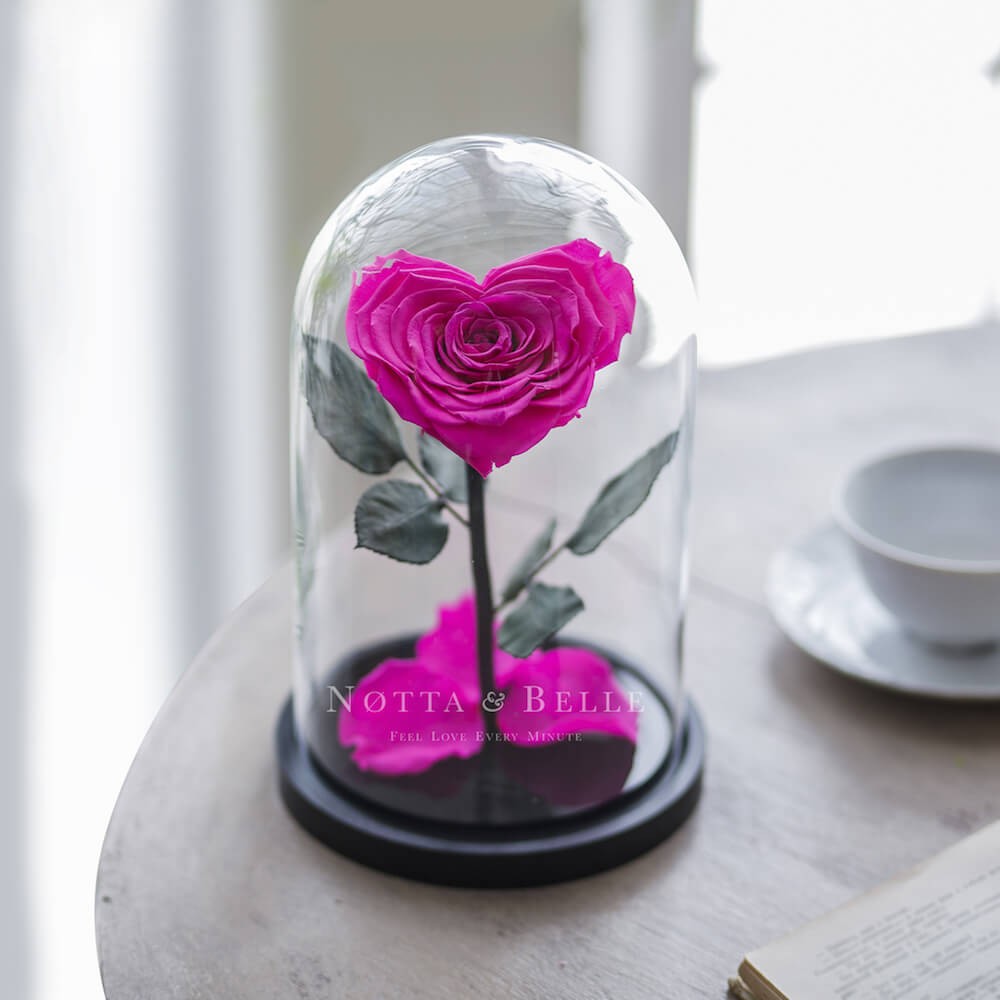 Ярко-Розовая роза Premium в форме сердца