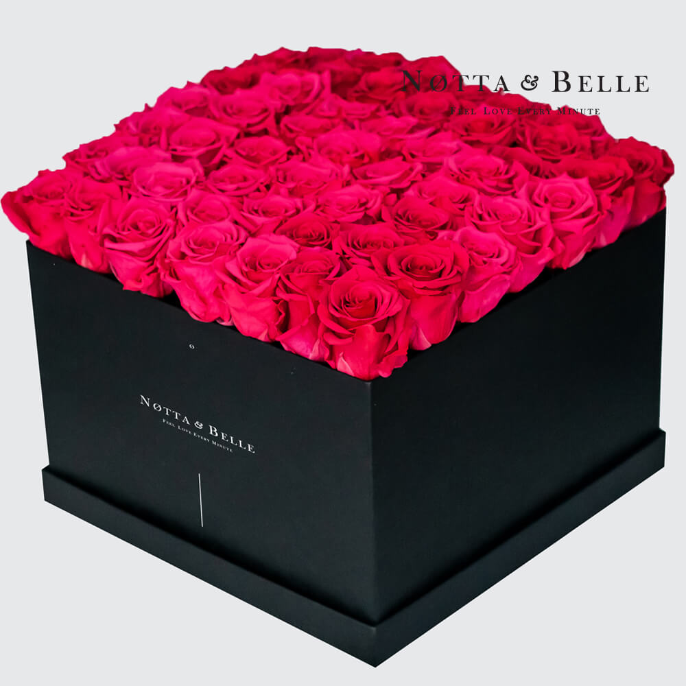 «Romantic» aus 49 hellrosa Rosen