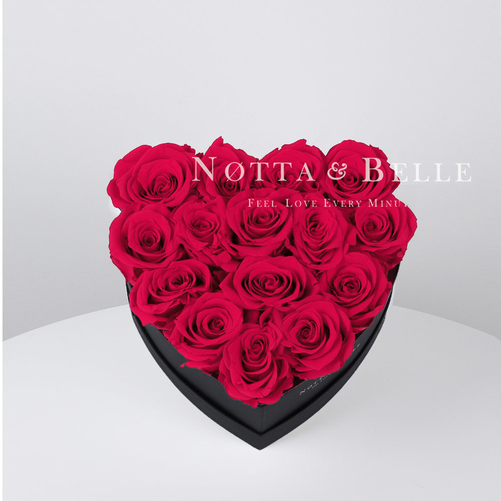 Jasně růžová kytice «Love» v černé krabičce - 15 ks
