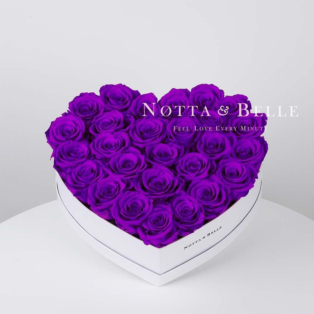 Mazzo colore viola «Love» in una scatola bianca - 27 pz.