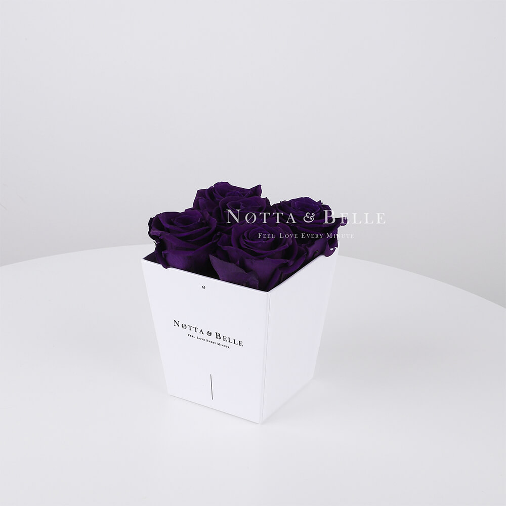Долговечный букет из 5 фиолетовых роз - №051