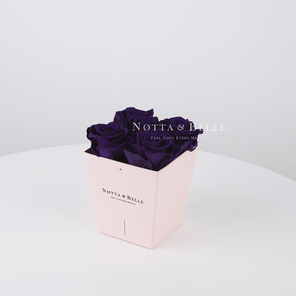 Долговечный букет из 5 фиолетовых роз - №055