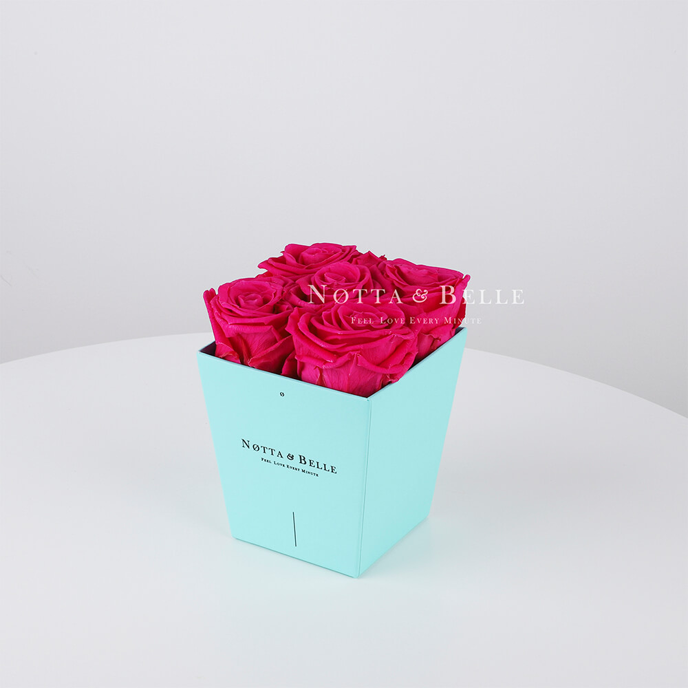 Долговечный букет из 5 ярко розовых роз - №063