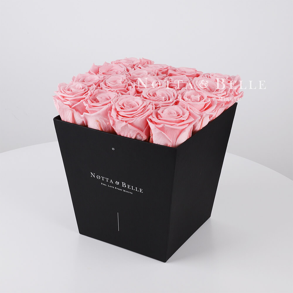 Долговечный букет из 17 розовых роз - №222