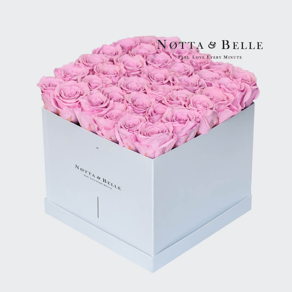 Долговечный букет из 35 розовых роз - №621
