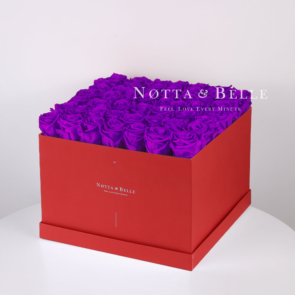 Долговечный букет из 49 фиолетовых роз - №754