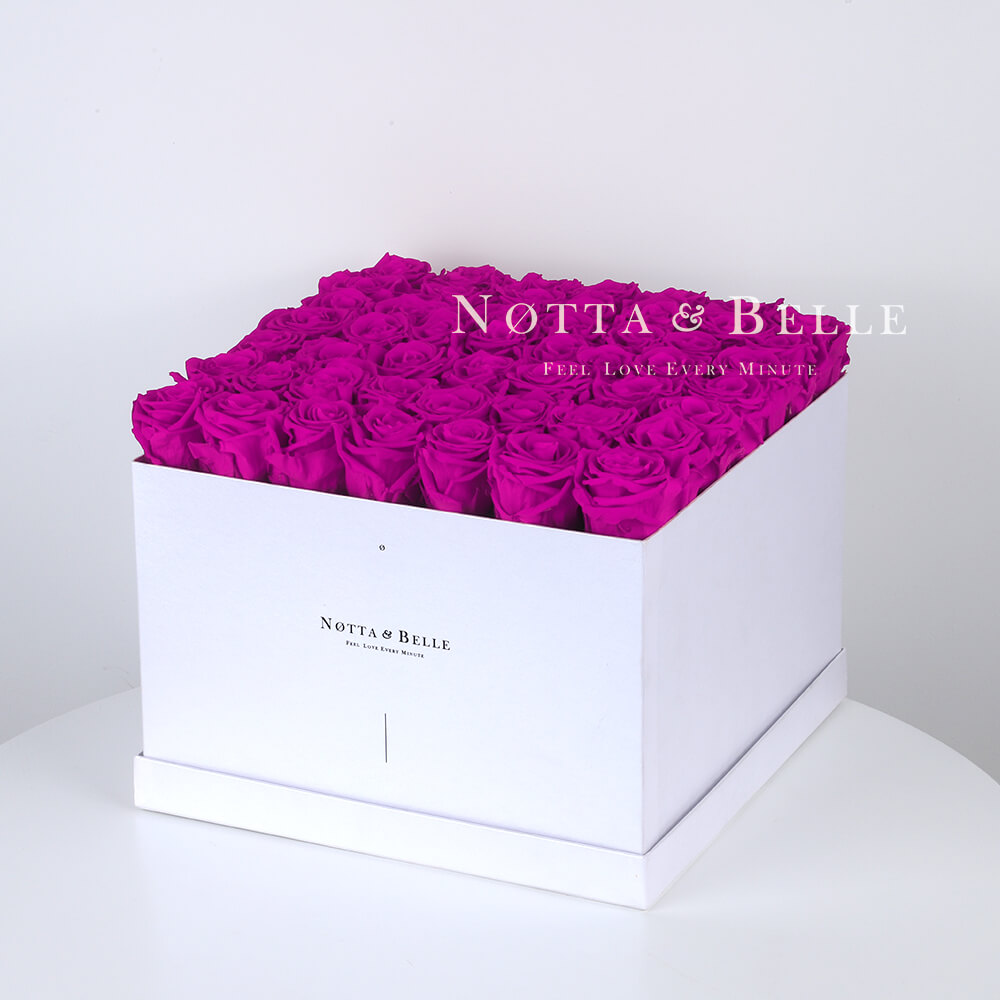 Долговечный букет из 49 роз цвета Фуксии - №771