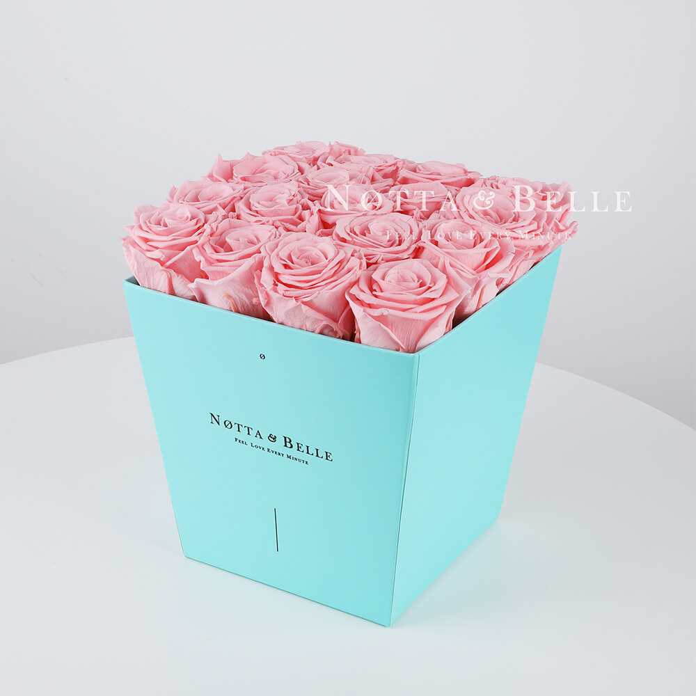 Долговечный букет из 17 розовых роз - №223
