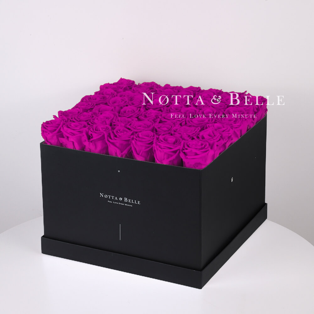 Долговечный букет из 49 роз цвета Фуксии - №772
