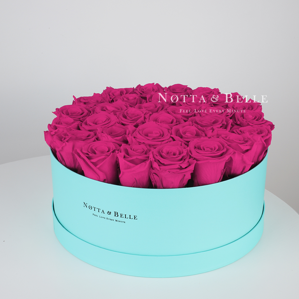 Долговечный букет из 29 роз цвета фуксии - №1223