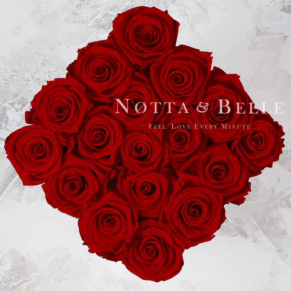 Bouquet satin lie de vin «Forever» - 17 roses