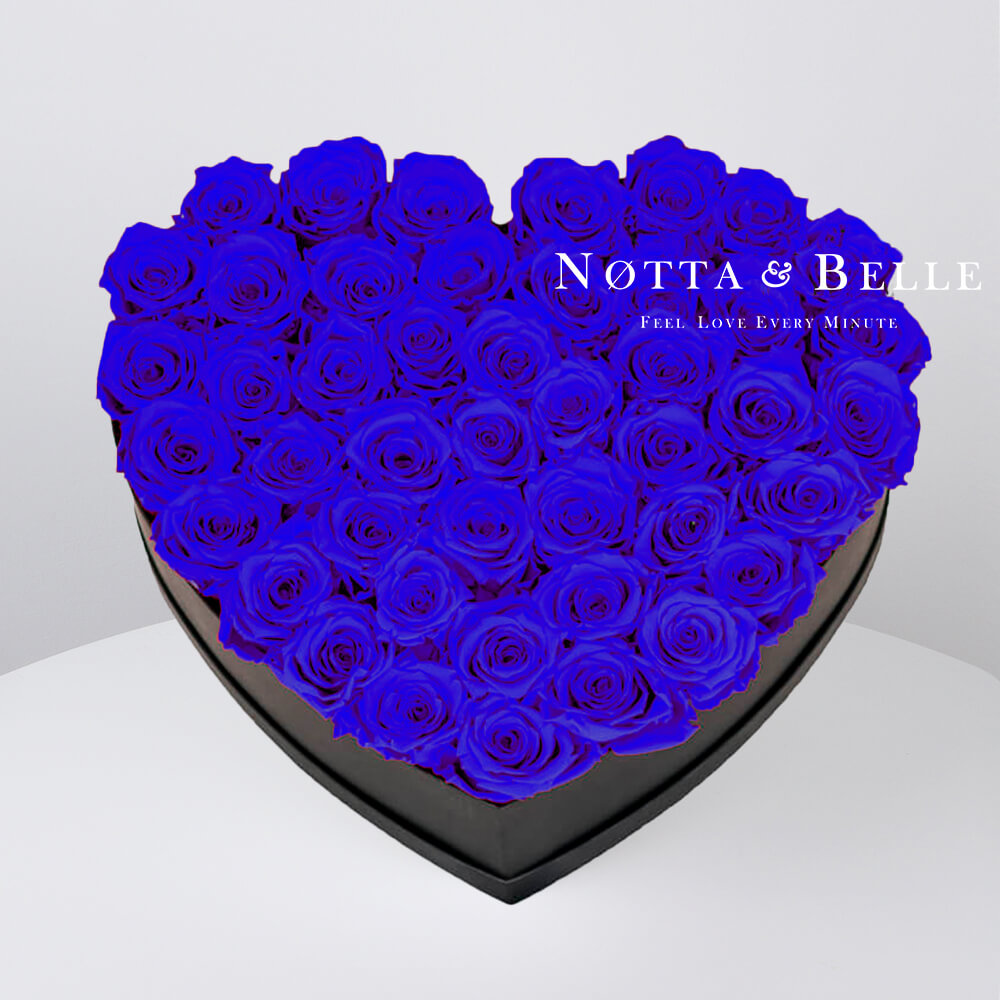 Долговечный букет из 35 синих роз - №032