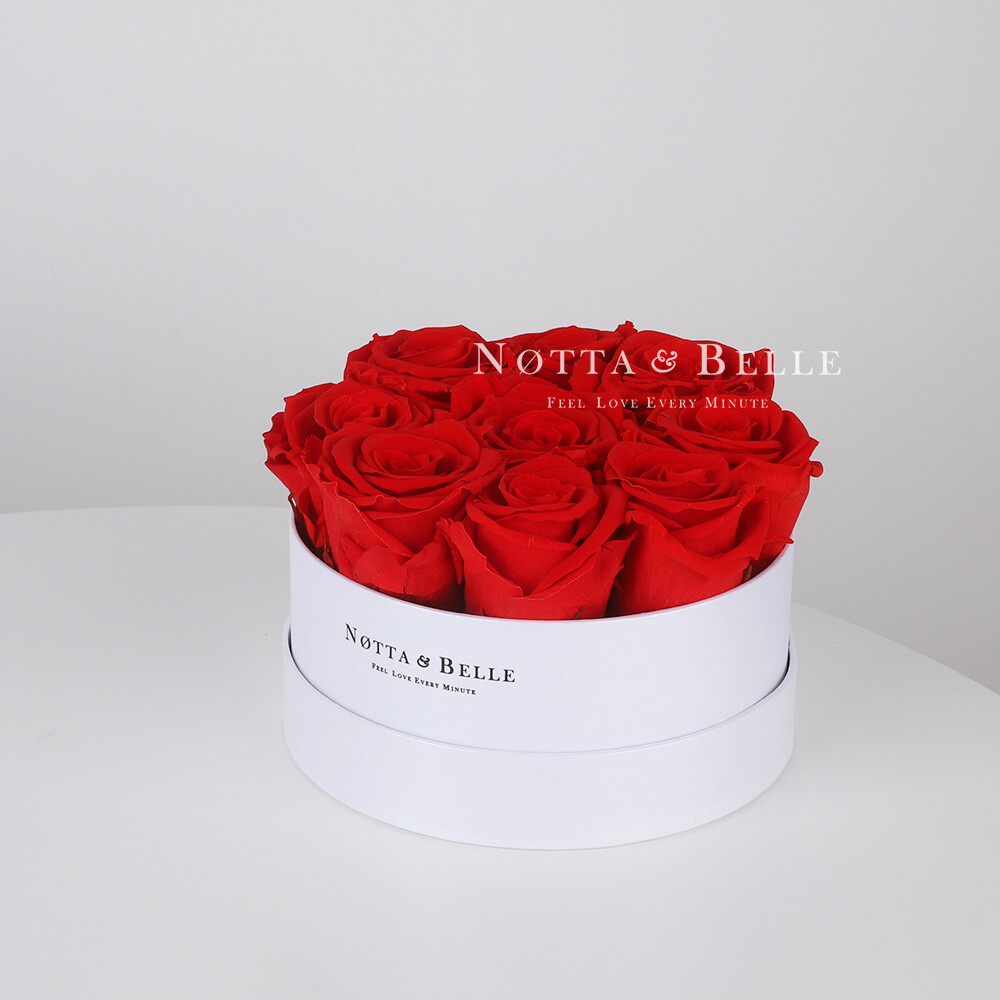 Bouquet rouge «Princess» | 9 roses | boîte blanche | Notta&Belle