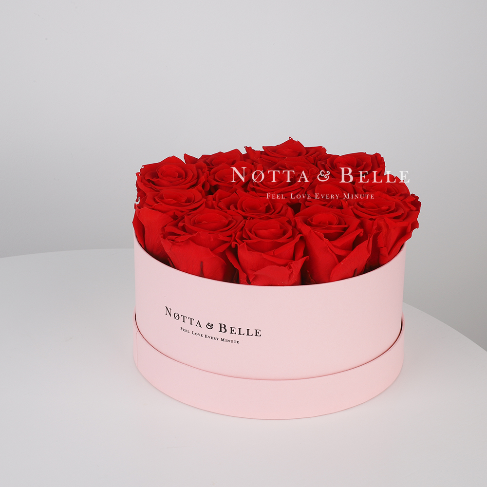 Bouquet rouge «Princess» | 15 roses | boîte rose | Notta&Belle