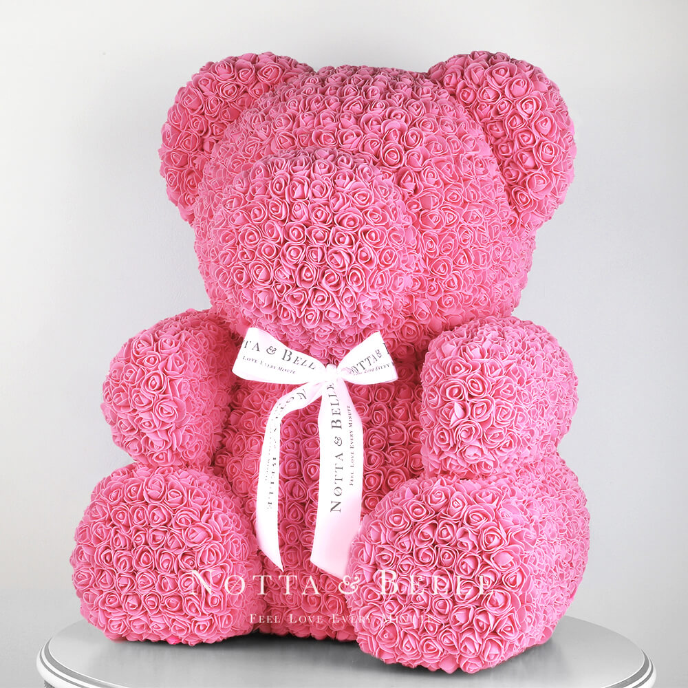 Růžový medvídek z růží - 65 cm