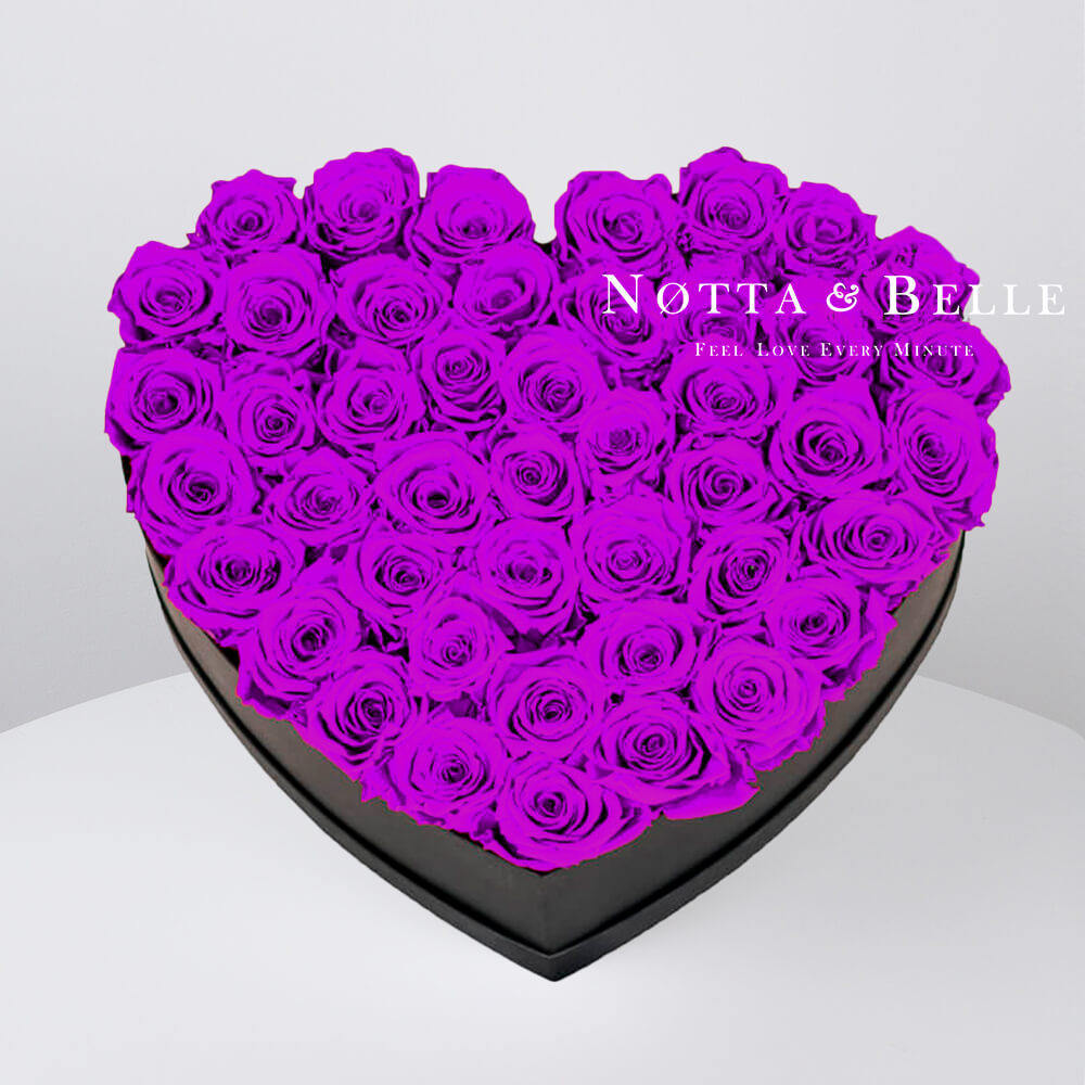 Долговечный букет из 35 фиолетовых роз - №052
