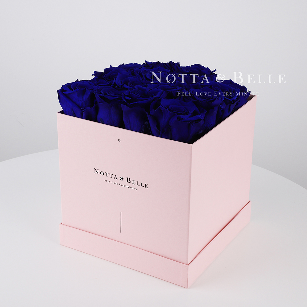 Долговечный букет из 17 синих роз - №435