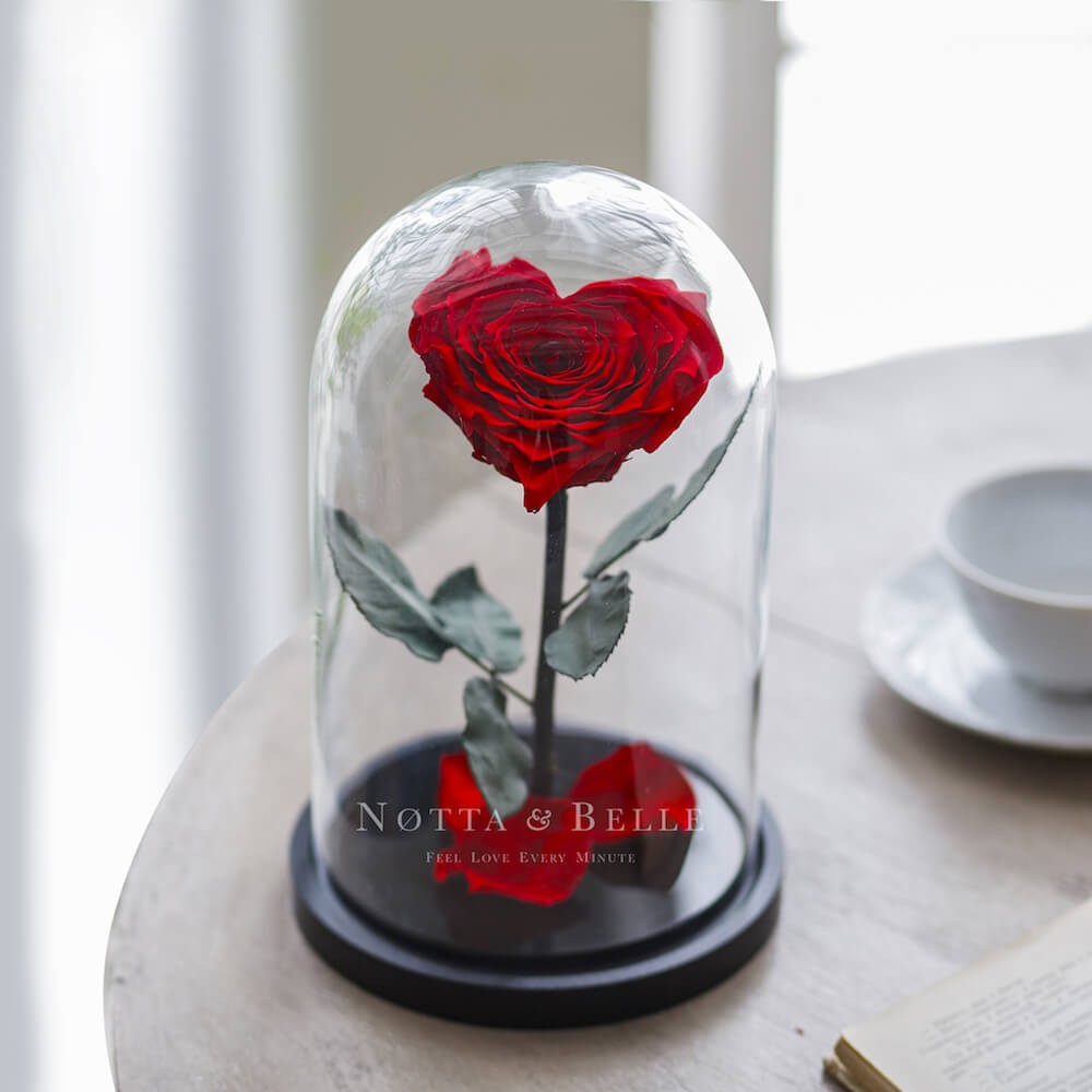 Красная роза Premium в форме сердца